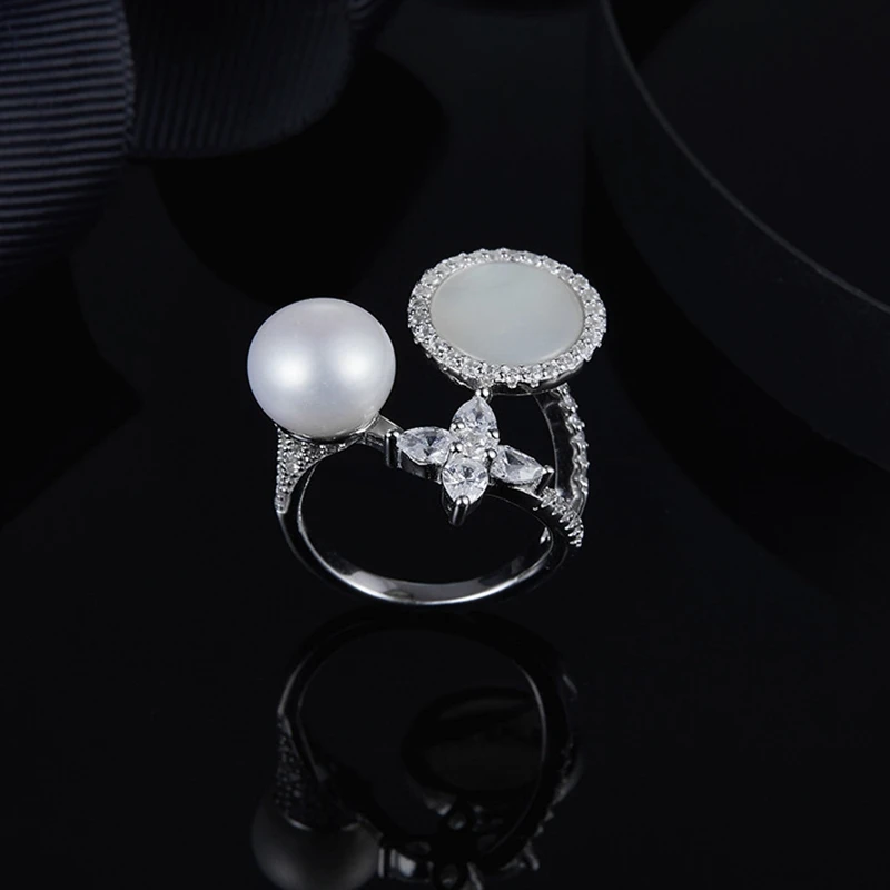 12398350219_608711273