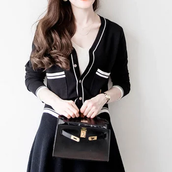 

White Knitted Female Cardigans Fragrance Womens Sweaters Casual Button Designer Cardigan Outerwear Women's Sweater