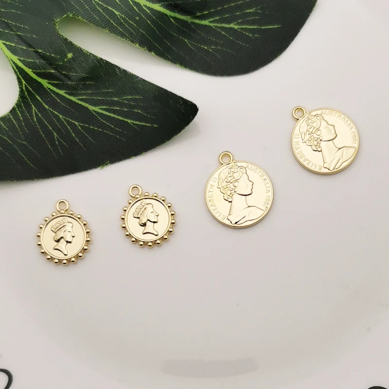 

10pcs Metal Alloy Coin Charms Pendants Double Side Beauty Head Charms Fit Earring Bracelet DIY Jewelry Accessory Gold Tone YZ811