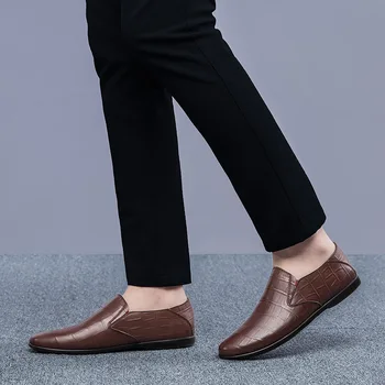 

Popular Casual Shoes Men Comfortable Leather Shoes Men Anti Slip Slip On Flats Footwear Good Quality Luxury Brand Men Shoes