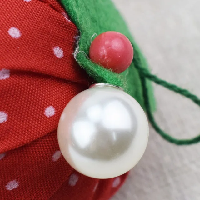 안전하고 스타일리시한 양재 핀 안티 핀치 핸드 핀 볼로 창작성을 발휘하세요.