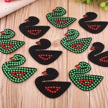 

100pcs/lot Embroidery Patch Animal Green Black Swan Goose Clothing Decoration Sewing Accessories Craft Diy Iron Applique