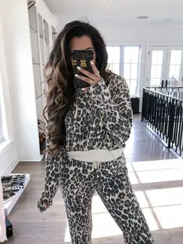 

Autumn New Fashion Women Long Sleeve Casual Leopard Print Set Female Hooded Tops Long Pants Tracksuits Outfits Hot Sale