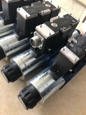 

Rexroth 4WRAE10E60-2X/G24K31/F1V R900965674 Hydraulic valve 4WRAE 10 E60-22/G24K31/F1V Proportional directional valve