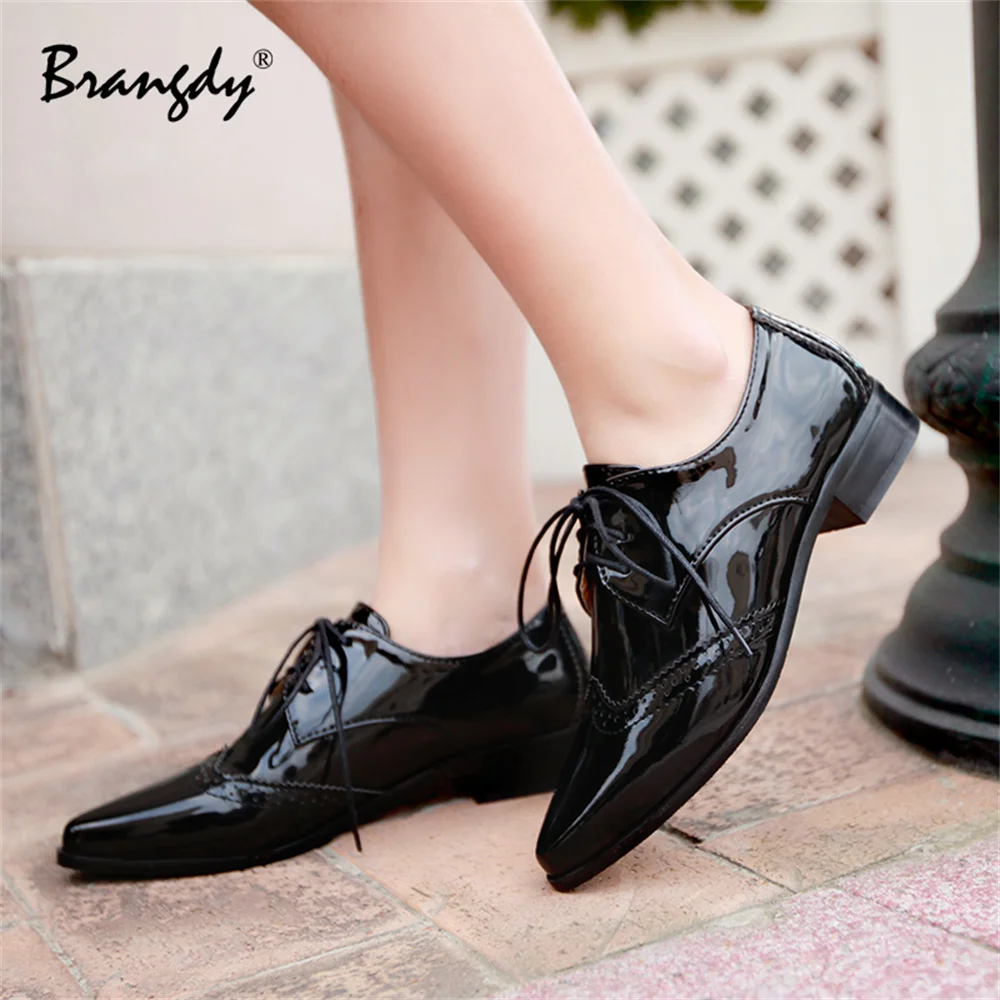 Brangdy Fashion Women Oxford Shoes Patent Leather Spring Autumn Women Brogue Shoes Pointed Toe Women Flats Lace Up Size34-43
