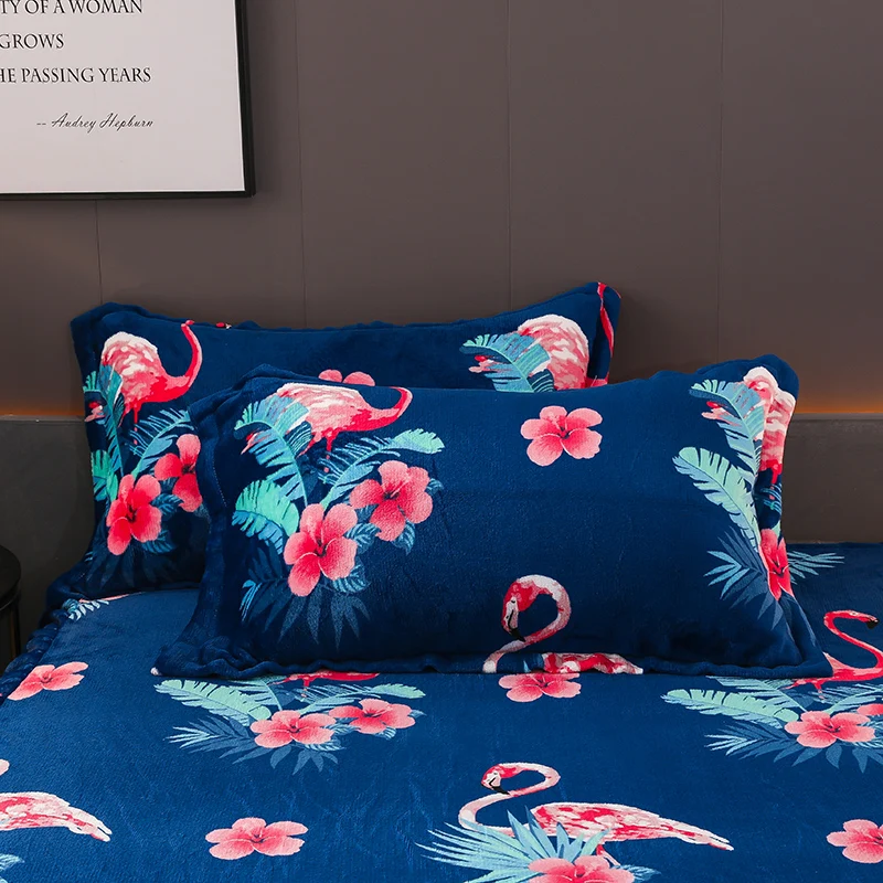 Bed Skirt Flannel Printing Type Dark Blue Bed Cover Elegant Bedspread Satin Cotton Bed Sheet for Wedding Decoration Bed Cover