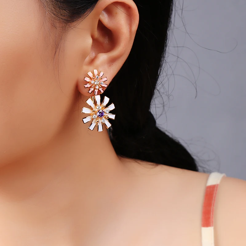 

Fashion New Arrival Pink Enamel 2 Style Daisy Earring For Women Wedding Gift Korean Earring Jewelry Accessory Handmade