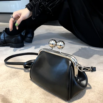

Vinatge Shell Clip Women Shouder Bags Designer Wide Strap Handbags Luxury Pu Leather Chains Crossbody Bag Lady Small Purses 2020