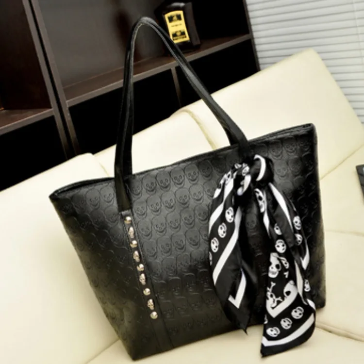 

Bag 2019 New Style Europe And America Fashion ku peng Grams Rivet Skull liu ding bao One-Shoulder Handbag WOMEN'S Bag Fashion Ba
