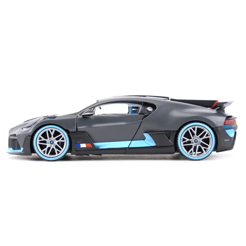 Спортивный автомобиль Maisto 1:24 Bugatti Divo статические литые автомобили Коллекционная