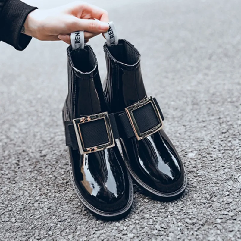 

Chelsea short boots women's new autumn and winter versatile thick heel square button Martin boots women's British short boots
