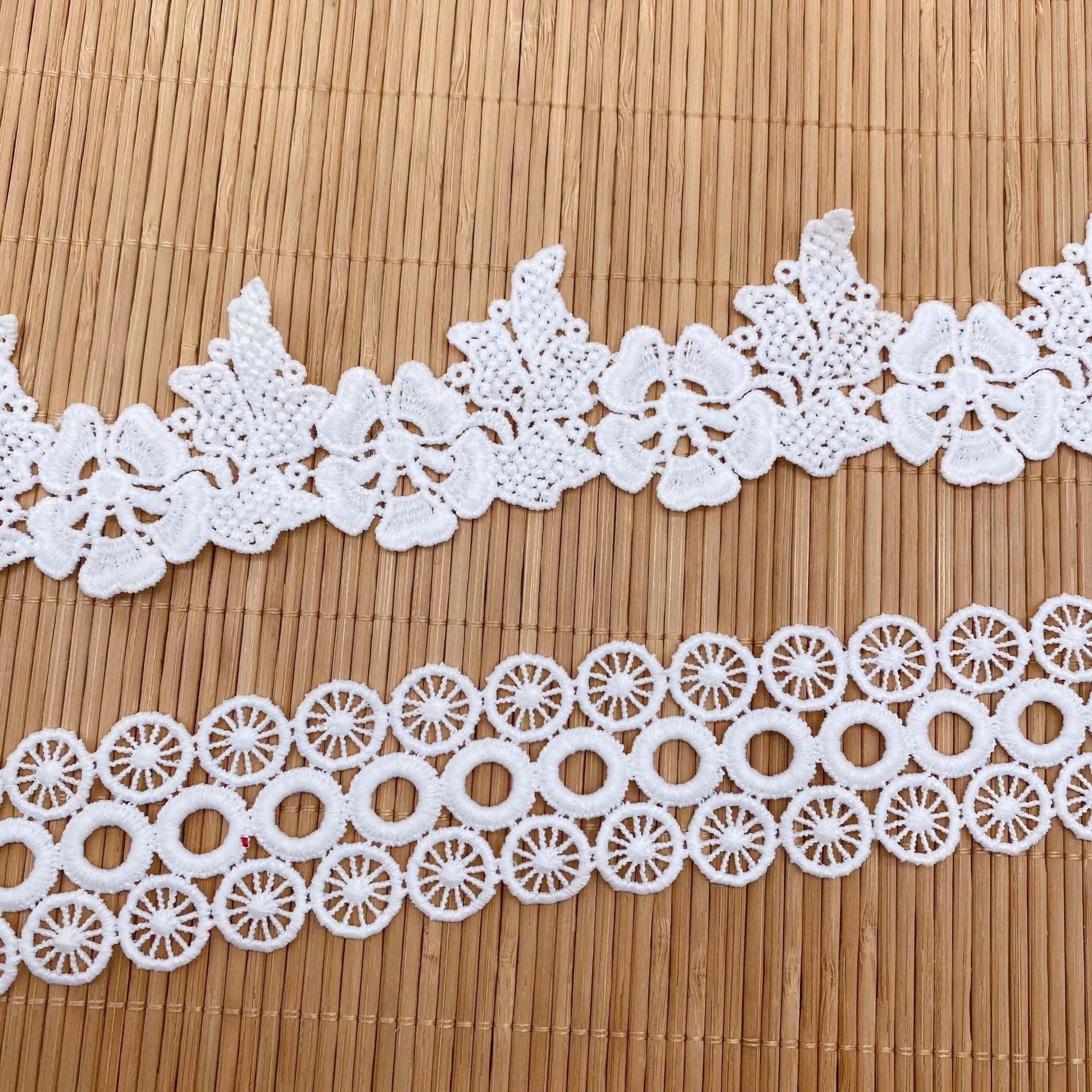 

(2Yards/Lot) White Milk Silk Embroidered Flower Lace Net Ribbons Fabric Trim DIY Decorate Sewing Handmade Craft Materials