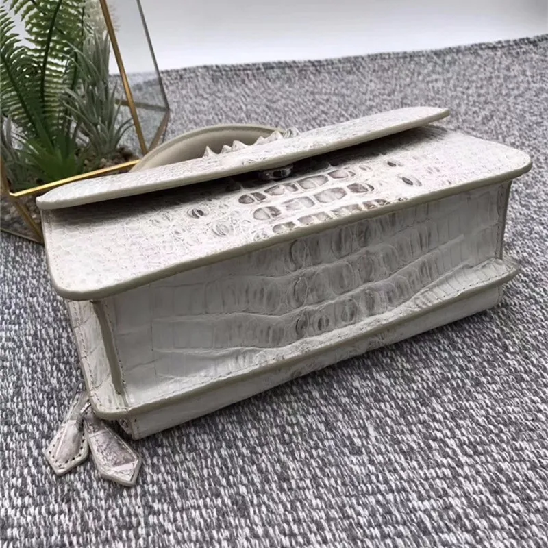 HTB1W3NOdTtYBeNjy1Xdq6xXyVXaD