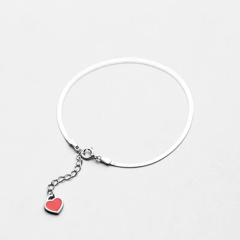 Настоящее 925 пробы, серебряная цепочка из змеиной кости с эмалью, красный браслет с кулоном сердце, хорошее ювелирное изделие для женщин, милые аксессуары