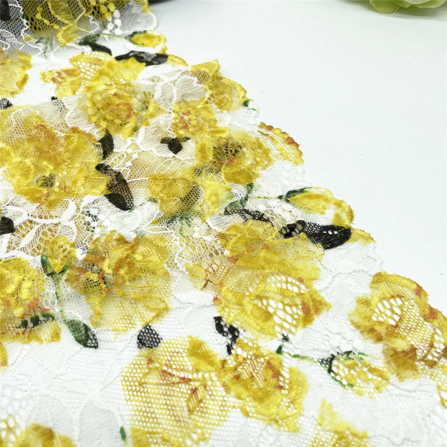 3y/Lot Width 17.8cm Yellow Floral Stretch Lace Trim 3