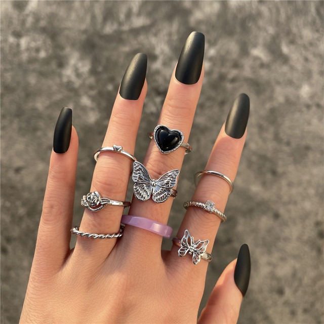 Vintage Rings Set for Women Men Aesthatic Retro Punk Silver Plated Heart Flower Butterfly Chain Finger Ring Jewelry 2022