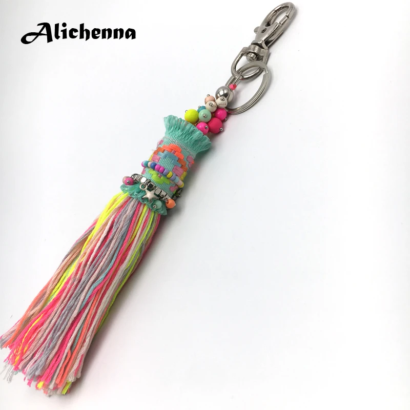 Брелок ручной работы Alichenna в богемном стиле с разноцветными кисточками модная