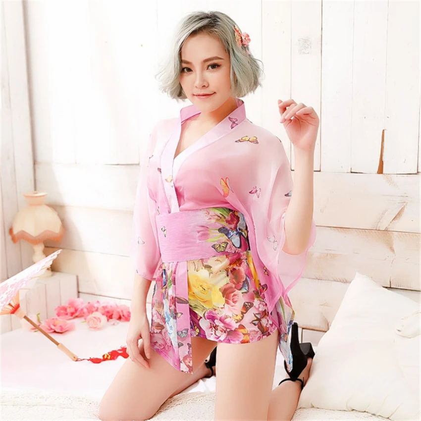Loose Japanese Fashion Women Dress Pajamas Kimono Sleepwear Floral Lace Silk Nightdress Adult Yukata Pajamas Clothing