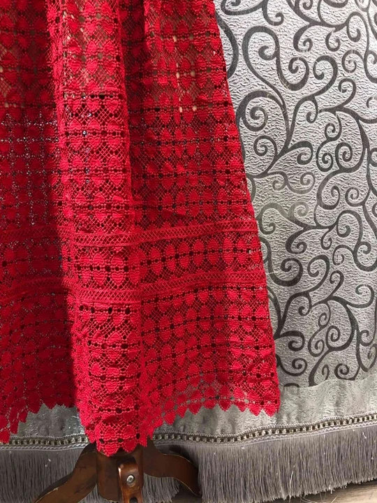 Сексуальное платье с открытой спиной, весна-лето, модные женские вечерние платья средней длины с вышивкой и коротким рукавом Красного цвета