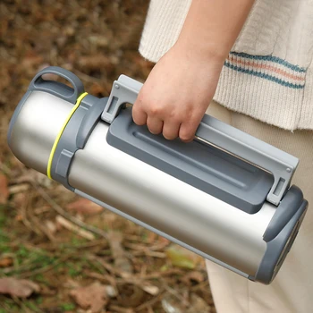 

Large capacity Titanium thermos outdoor travel sports personality hot water cup portable insulation vacuum cup 1.8L
