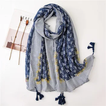 

Autumn Fashion African Ethnic Navy Blue Polka Floral Tassel Viscose Shawl Scarf Women Print Warm Hijabs and Wraps Muslim Sjaal