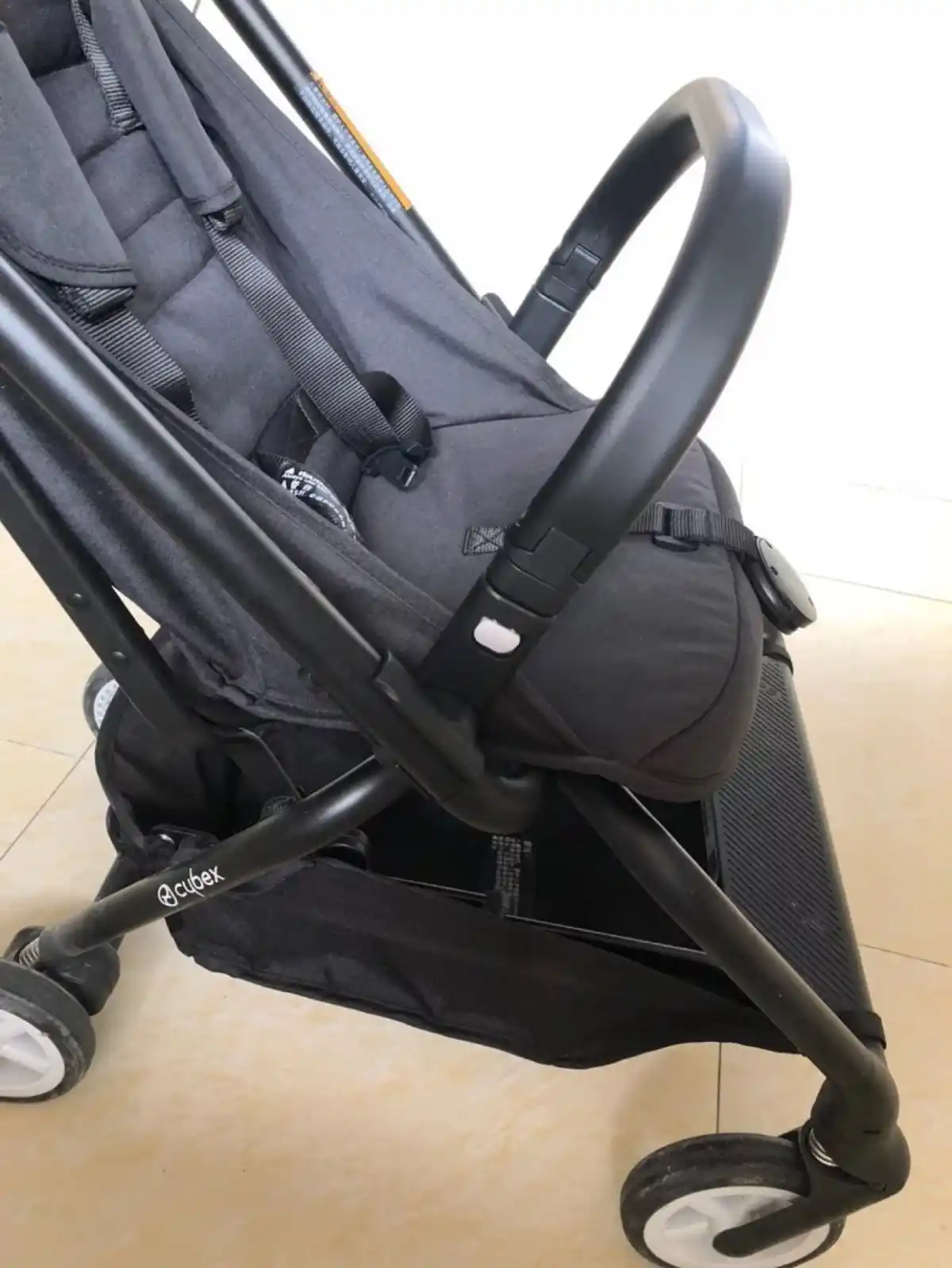 cybex eezy s twist cup holder