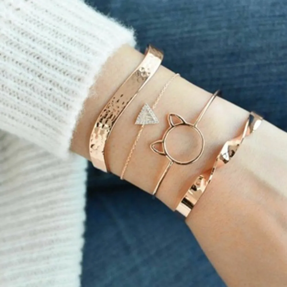 

5Pcs/Set Fashion Punk Gold Chain Moon Leaf Crystal Geometry Open Bracelet Set Women Charm Beach Jewelry Drop Shipping