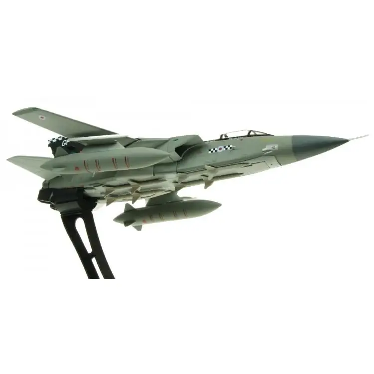 Британский PANAVIA TORNADO F3 ZG797 1/72 литье под давлением модель самолета AV72