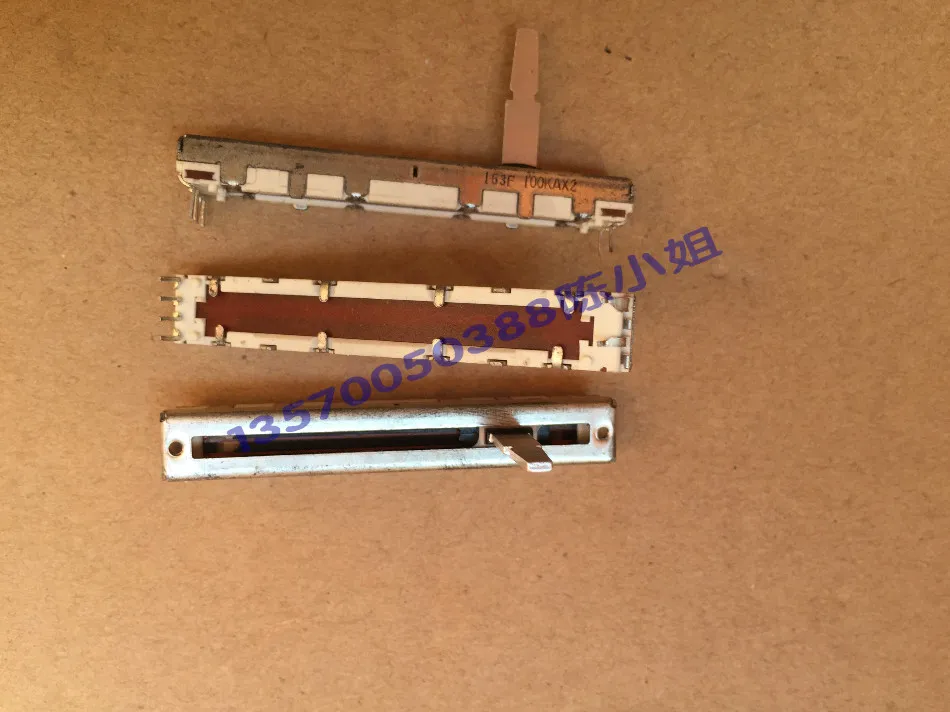 

2PCS/LOT Inventory Taiwan Fuhua 6 cm straight sliding potentiometer A100kx2 axial length 20mm appearance of oxidation
