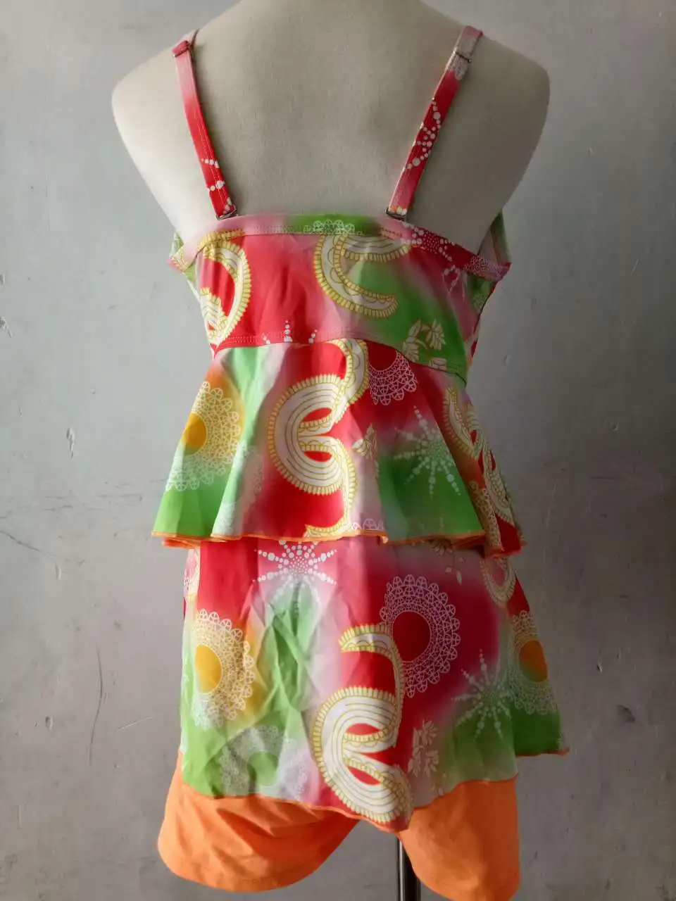 

Hot Selling Large Size Swimwear Non-Steel Ring Backless Printed Boxer Low-Rise Split Type Swimwear 1802