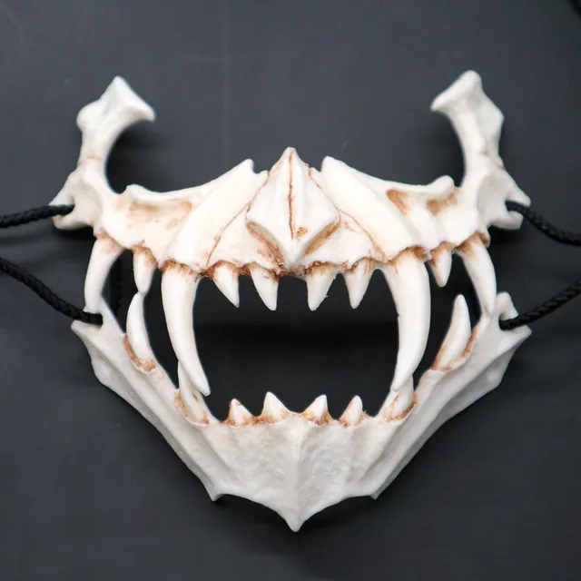 B Half Animal Mask Long Teeth Demon Samurai White Bone Mask Tengu