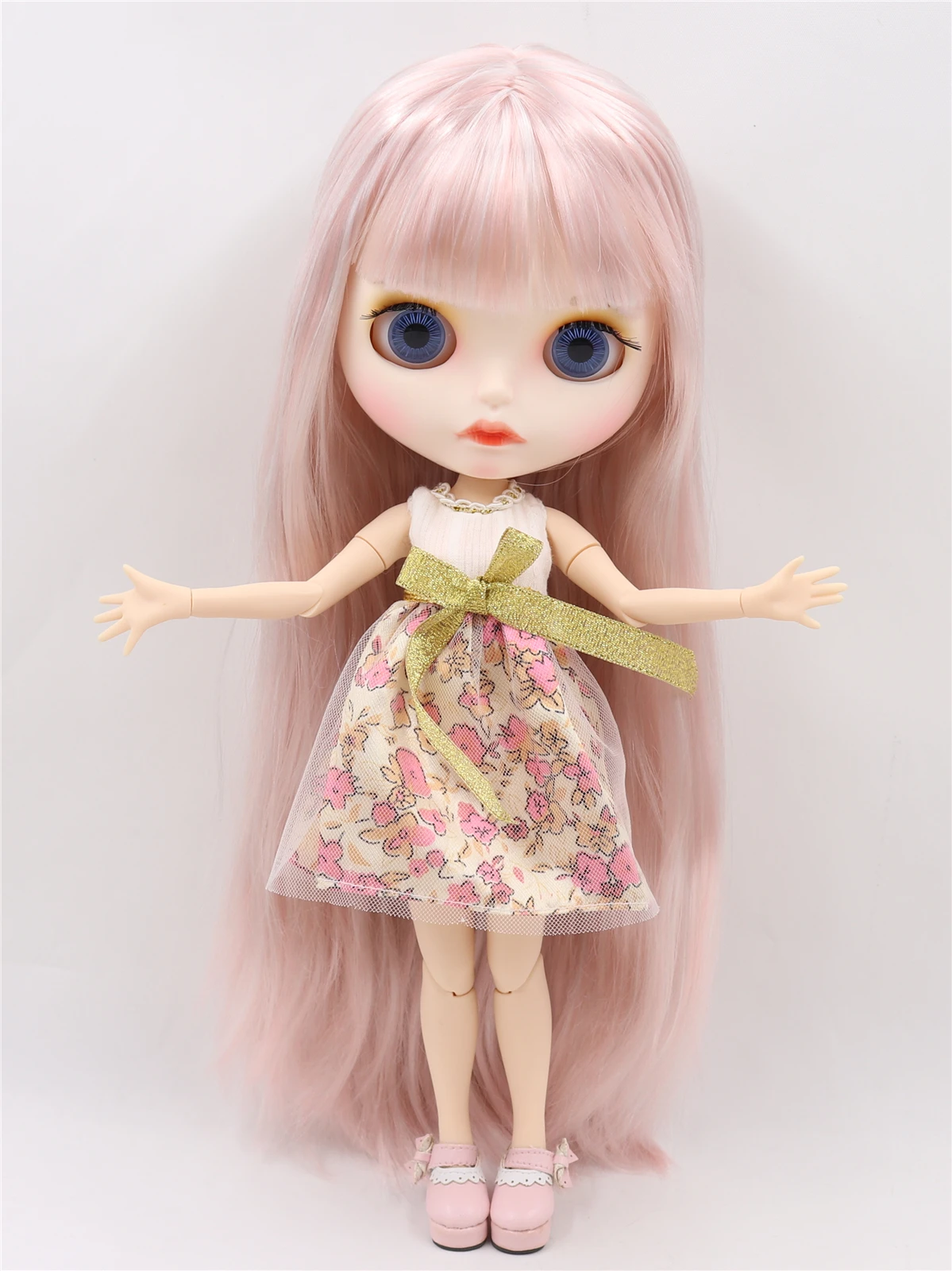 Amalia – Premium Custom Neo Blythe Doll with Pink Hair, White Skin & Matte Cute Face 1