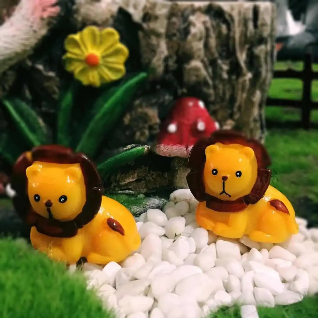 Resin Craft Flower Pot  Micro Landscape Decoration Miniature Multicolor Signpost Horse Cow Deer Lion Elephant Decor 1Piece