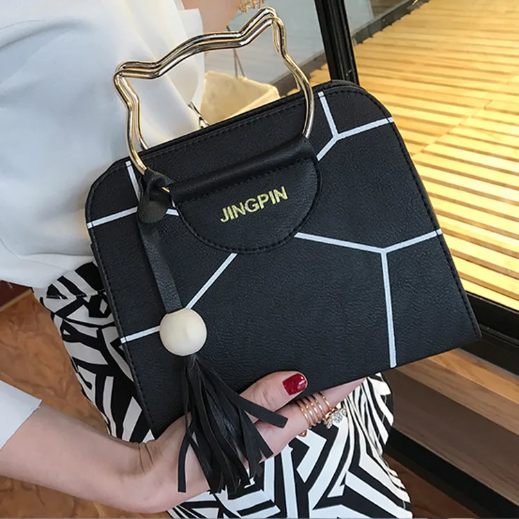 

2018 New Style Crack the Cat Hand Wooden Bead Tassels Printed Lettered Hand Bag Straight