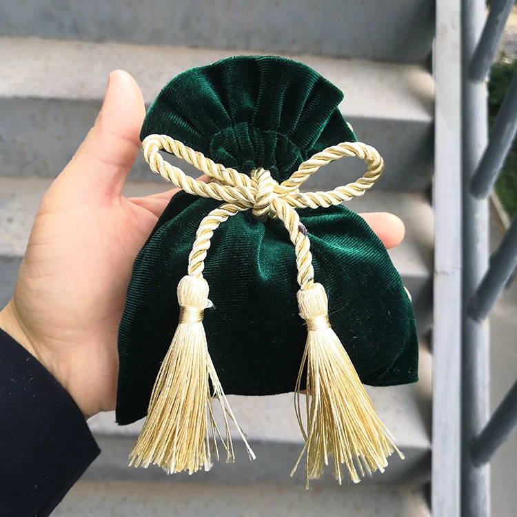 Dark Green Gold Бархатные сумки розового, золотого цвета с кисточкой 11x15 см, фиолетовые, красные/синие, серые, сумки для упаковки ювелирных изделий, рождественские, конфетные, свадебные подарочные сумки - Цвет: Dark Green Gold