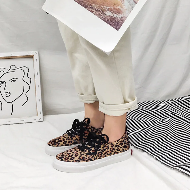 Женские туфли на шнуровке эспадрильи с вулканизированной подошвой леопардовые