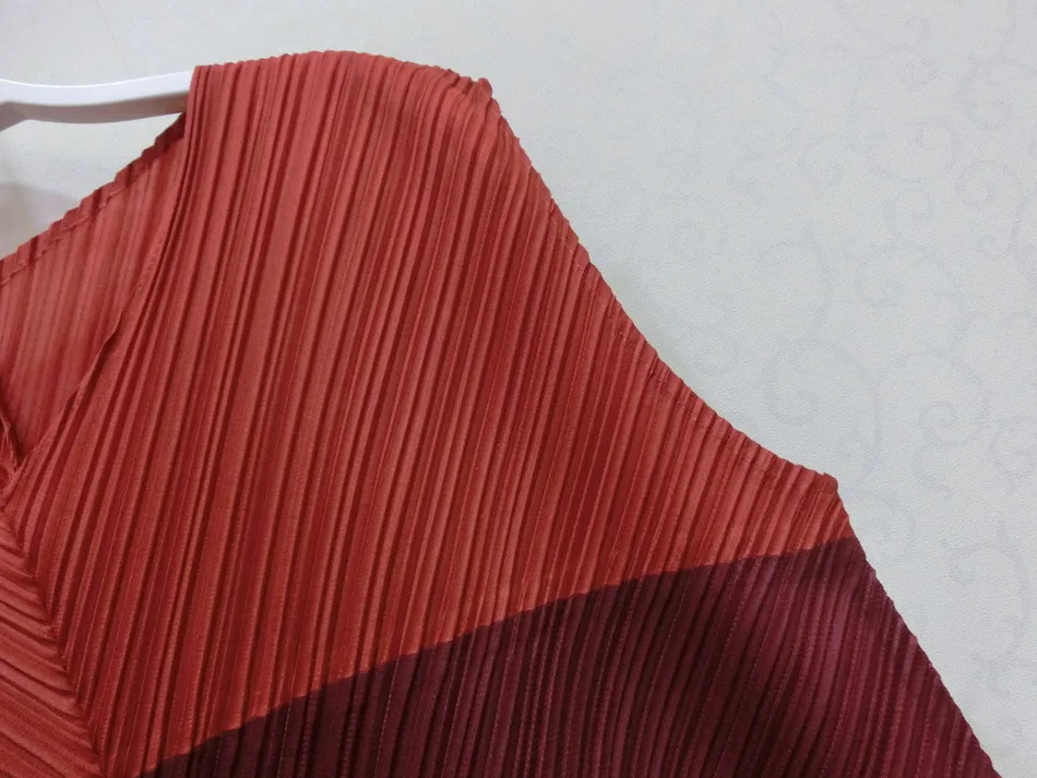 Changpleat новые платья без рукавов и с принтом Miyak плиссированные Модные цвета, подходящие для большого размера нетипичный женский платье Tide D978