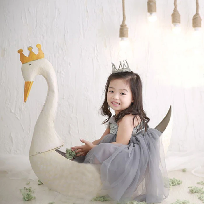 new  baby  photography props  cute  white swan props gifts new baby props studio newborn  photo prop