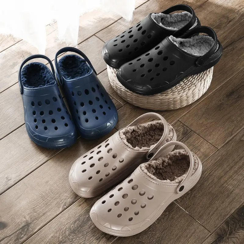 

2020 Fur Clogs Men Garden Shoes Winter Mens Clogs Warm Warm Home Slippers Male Outdoor Plush Mules Shoes Slippers Big Size 45