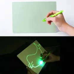 ПВХ А4 Рисование с светильник в темноте Детские Sketchpad игрушки Светящиеся доска для рисования