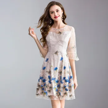 

2020 Summer Big Code Women's Wear Slim Temperament Mesh Embroidery Big Pendulum Dress