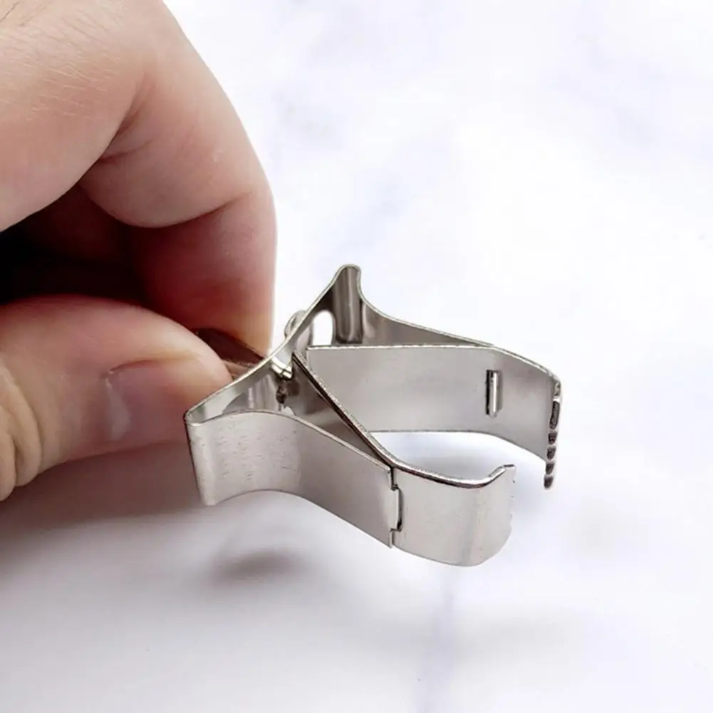 Clip Strong Bite Power Anti-rust Birds Food Holder for Birdcage Parrot Bird Cage Prevent Escape Metal Security Door Accessories