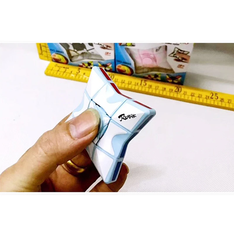 

1pcs Rubik's cube Fingertip gyro Novelty Fingertip gyro Fidget Spinners Toys Kids Magic Cube Multi-Color Funny Decompression