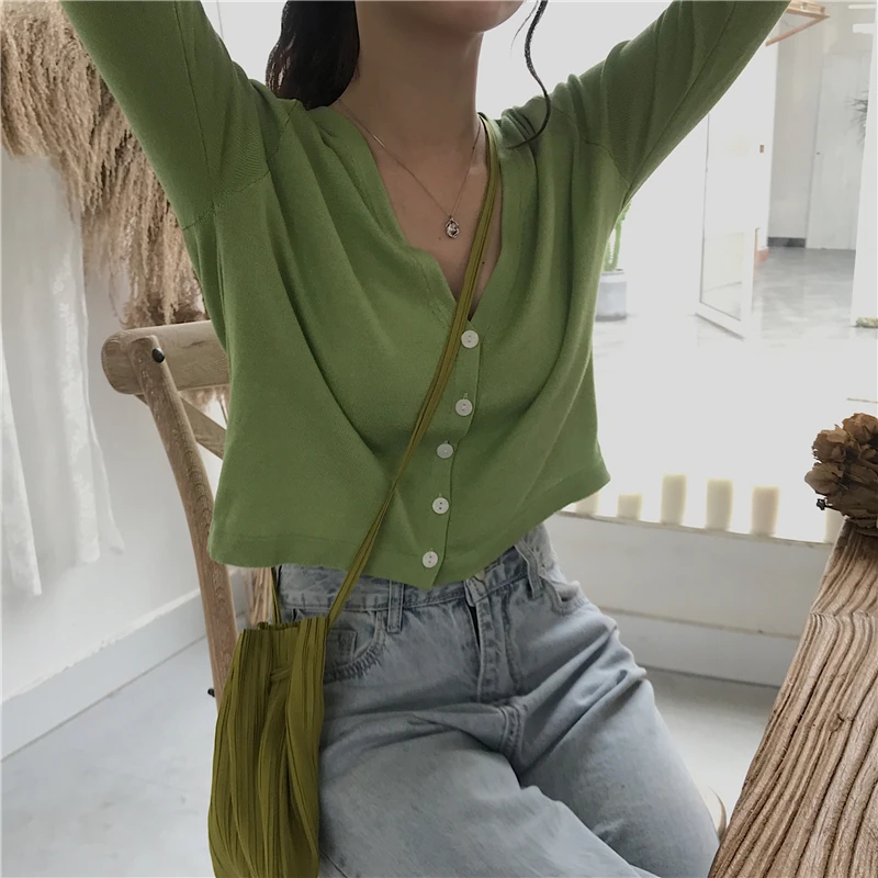 Women's Knit Cardigan Sweater Fashion Chic Short Knit Cardigan New Short Thin V-neck F Long Sleeve Outer tops Female Tops GD048