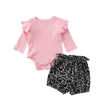 Одежда для новорожденных девочек от 0 до 24 месяцев трикотажное боди с длинными рукавами и рюшами+ леопардовые шорты комплект из 2 предметов