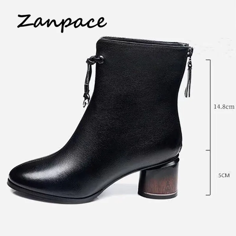 ZANPACE г. Кожаные женские Ботинки Зимняя теплая женская обувь черного цвета с бархатом ботильоны на толстом среднем каблуке Женская обувь, размер 40
