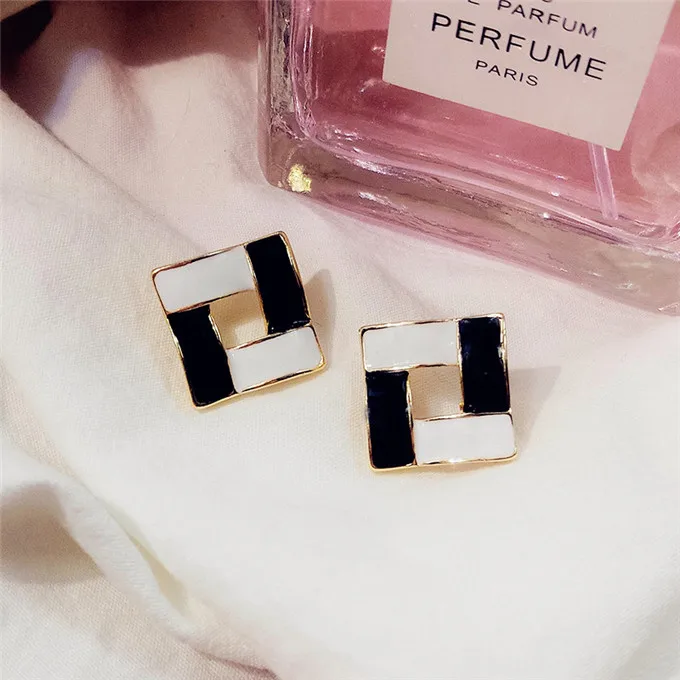 HTB1B5VOKqmWBuNjy1Xaq6xCbXXal