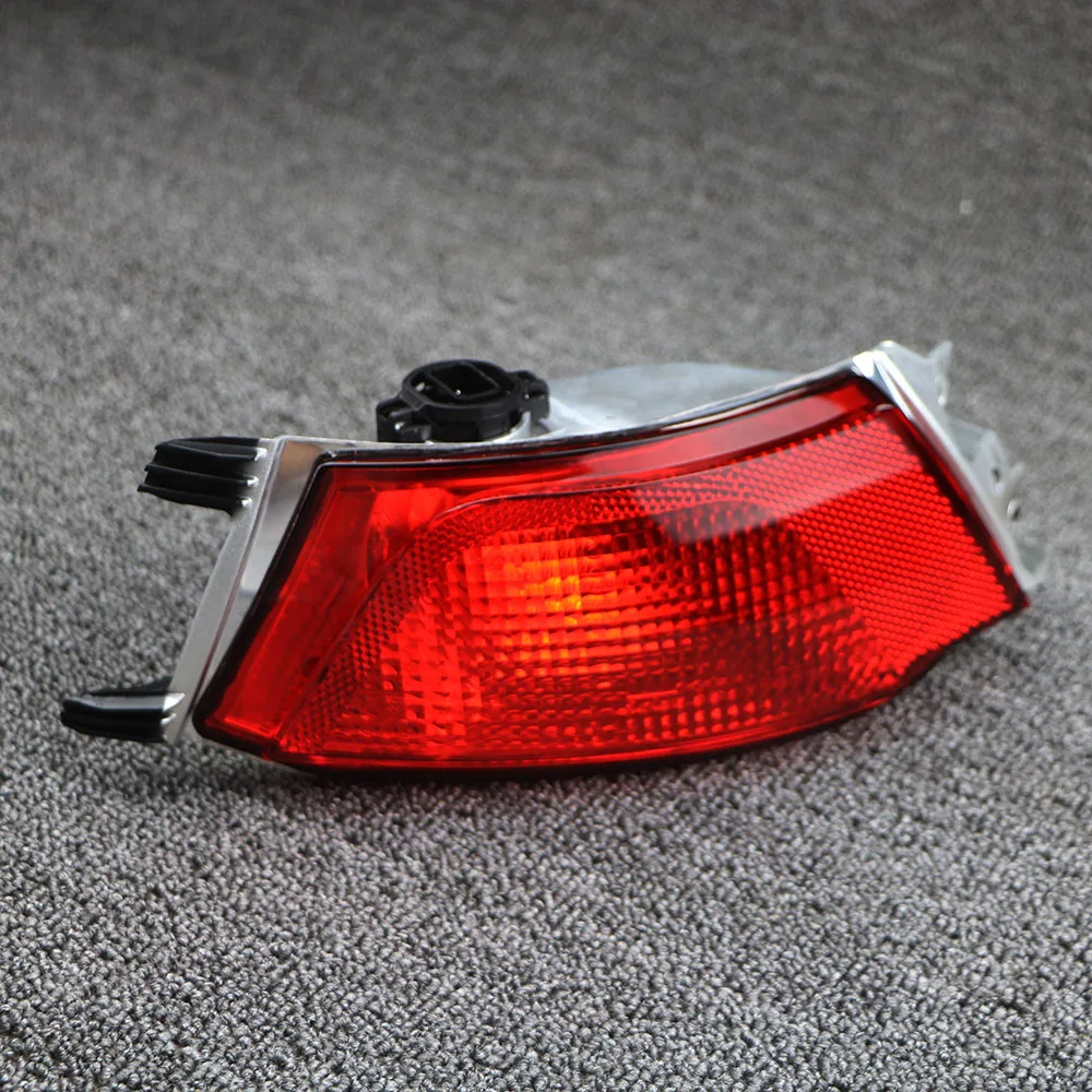 

LR043983 Right Side Rear Bumper Fog Light Car Fog Lamp with Bulb For Land Rover Range Rover Sport 2014-