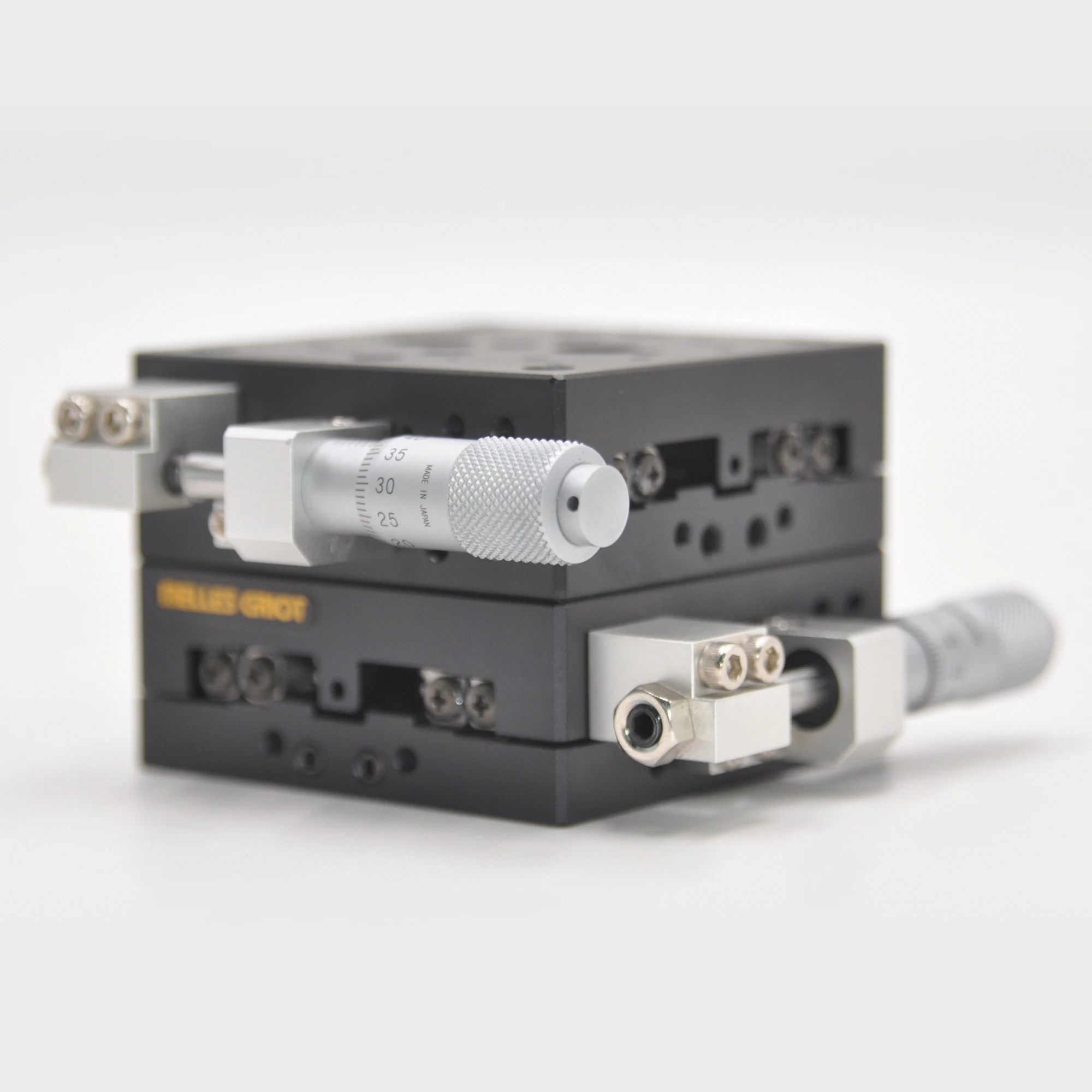 

MELLES GRIOT Precision XY-axis cross rails for manual optical research