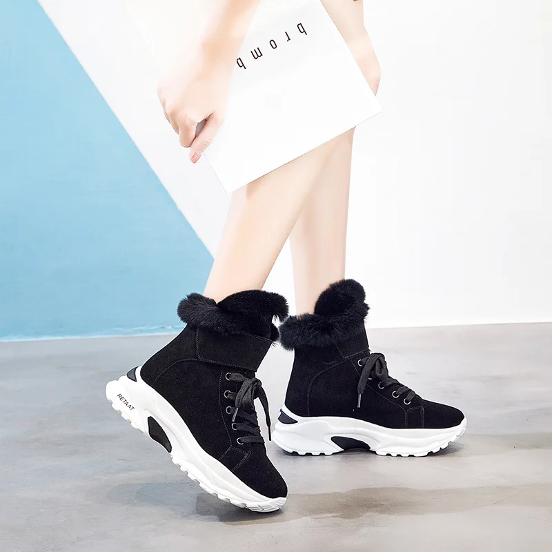 Tanie ADBOOV krowa zamszowe buty śniegowe futrzane damskie oryginalne skórzane futrzane botki wysokie góry zimowe buty kobieta